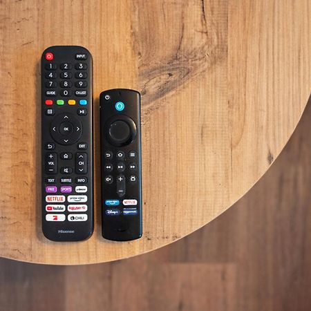 Backhome - Business&Family - Fantastische Schlosslage, Smarttv, Waschtrockner, Netflix, 50Qm, 24H Checkin - Apartment 3 Ludwigsburg Bagian luar foto