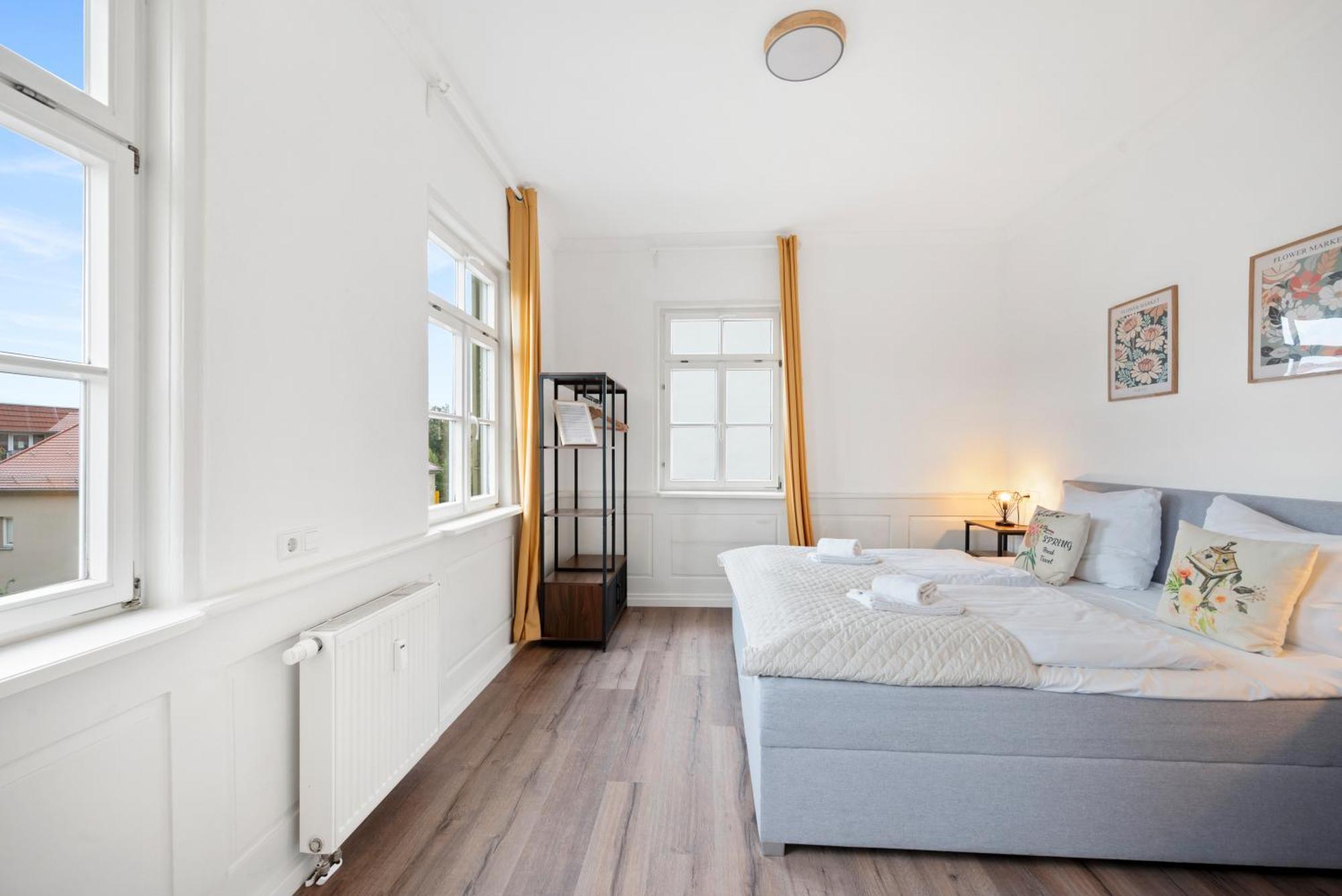 Backhome - Business&Family - Fantastische Schlosslage, Smarttv, Waschtrockner, Netflix, 50Qm, 24H Checkin - Apartment 3 Ludwigsburg Bagian luar foto
